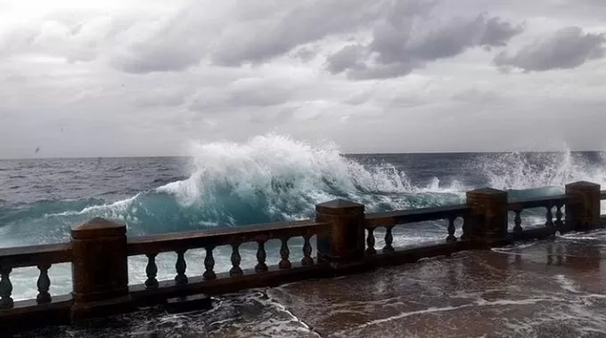 تحذير عاجل من خطر يهدد جدة ورابغ!