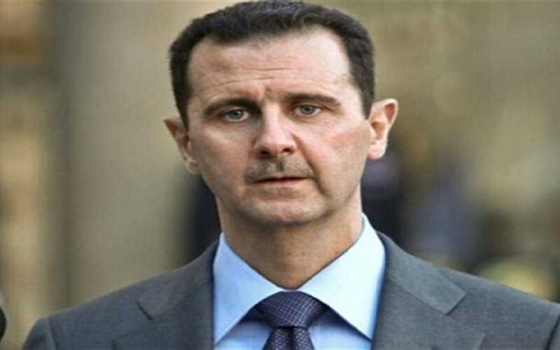 “الأسد” يقترب من الرحيل وتحديد بلد اللجوء