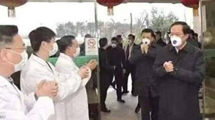 أكثر تحصينًا.. كمامات المسؤولين بالصين تثير موجة غضب شعبية