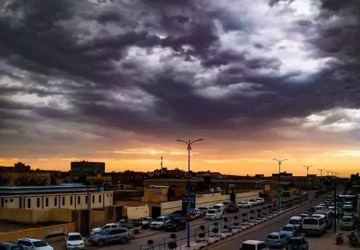 تفاصيل صاروخ يستهدف محطة وقود في عسيلان ومناظر مروعة للضحايا .. تفاصيل
