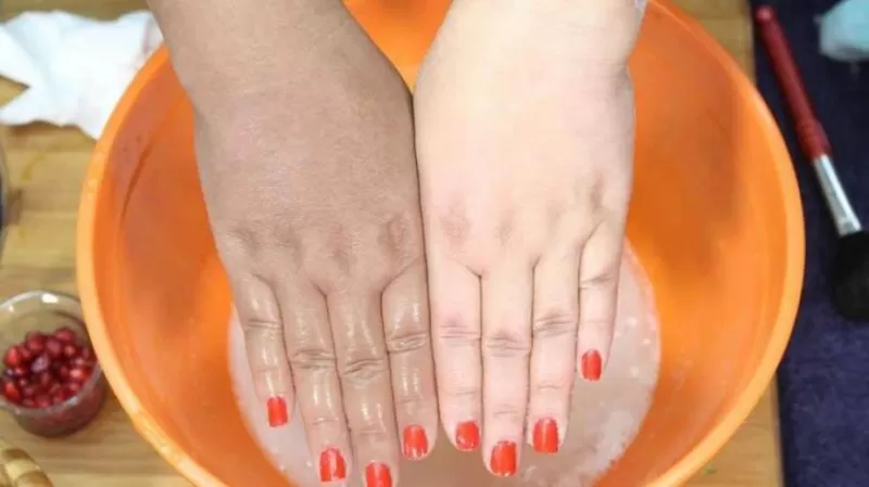 خلطة الفازلين والنشا المعجزة الحقيقية ستراها عند دهن هذه المناطق الحساسة !