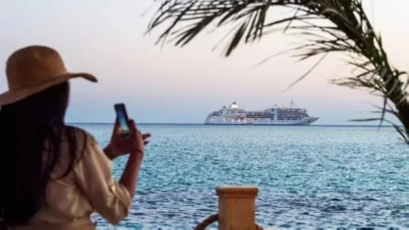 السعودية: منع التصوير على الكروز والسلاح خط احمر