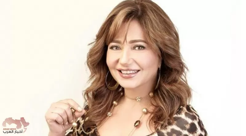 شاهد صورة مسربة قبل قليل للفنانة ليلى علوي ظهرت فيها مثل الزومبي بخطوط وتجاعيد مفزعة واثار العمر اصبح من الصعب اخفاءها