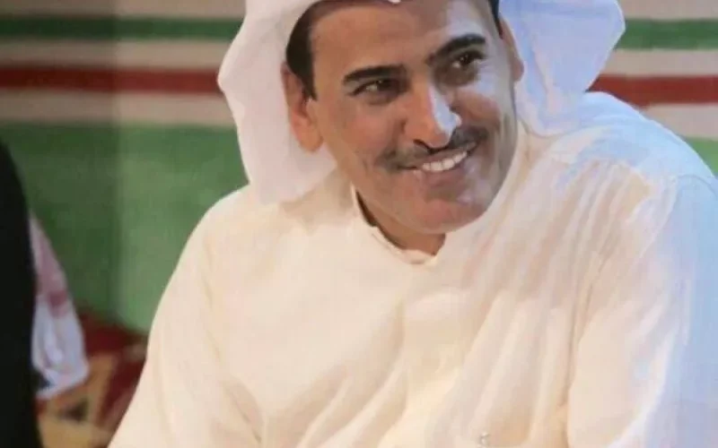 بعدما خاطبوه بالدكتور.. الكاتب “محمد الرطيان ” يفاجئ متابعيه بمستواه التعليمي!