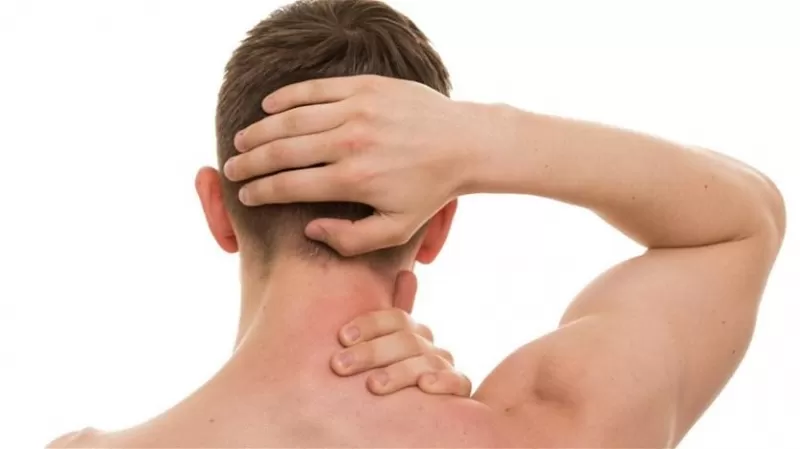 اسباب لا تصدق تسبب الام خلف الرأس بشكل مستمر والنهاية قد تكون كارثية