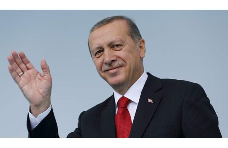 استجابة لدعوة أردوغان.. صاحب مطعم يحرق دفاتر ديون زبائنه بـ 10 آلاف دولار