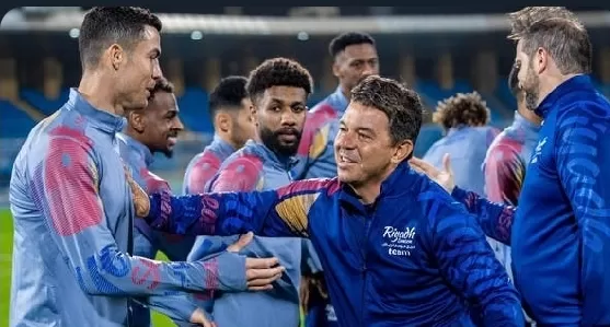 فيديو وصور تحضيرات فريق نجوم النصر والهلال لمواجهة باريس سان جيرمان غداً في كأس موسم الرياض