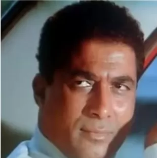 عشقها أحمد زكي واحبها رشدي اباظة وتخلى عنها عبدالحليم حافظ.. قصة الفنانة التي حاولت الانتحار وتزوجت 4 مرات… لن تصدق من تكون