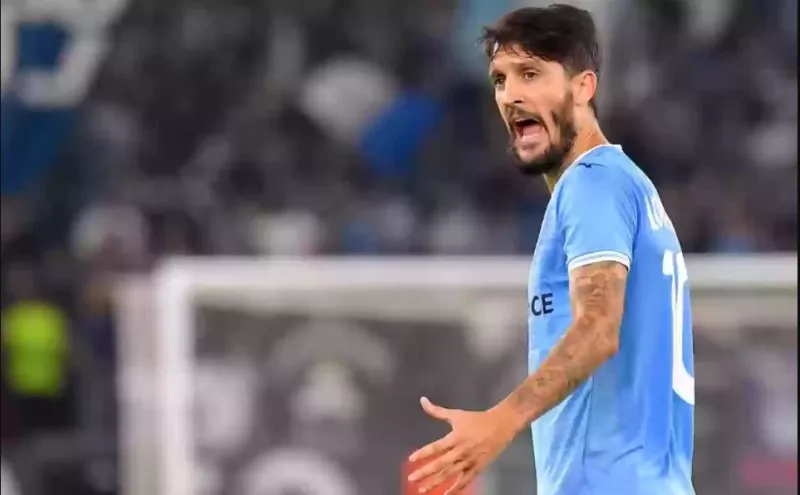 تقارير صحفية تكشف عن اضخم عرض من فريق الهلال السعودي لضم نجم نادي لاتسيو “لويس ألبرتو”