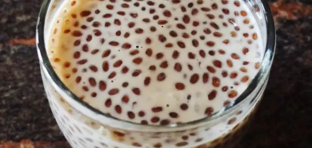 هذا ما سيحدث في جسمك عند تناول كوب من الحليب الدافئ مع حب الرشاد كل صباح لمدة سبعة ايام !