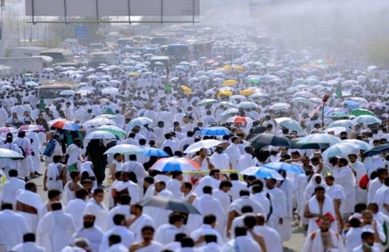 السلطات السعودية تعلن عن ضوابط الحج والعمرة لهذا العام