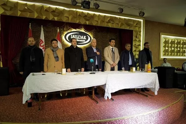 طريق يحث رجال الأعمال اليمنيين في تركيا لتجهيز قافلة مساعدات للأتراك والسوريين المتضررين من الزلزال