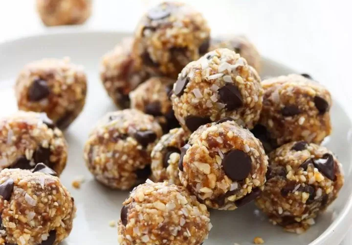 طريقة تحضير حلوى التين المجفف العمانية بمجموعة من المكونات المغذية للجسم