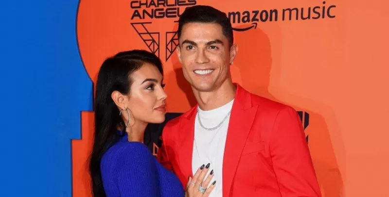 شاهد رونالدو وهو يتكلم بالعربي .. لن تتوقف عن الضحك