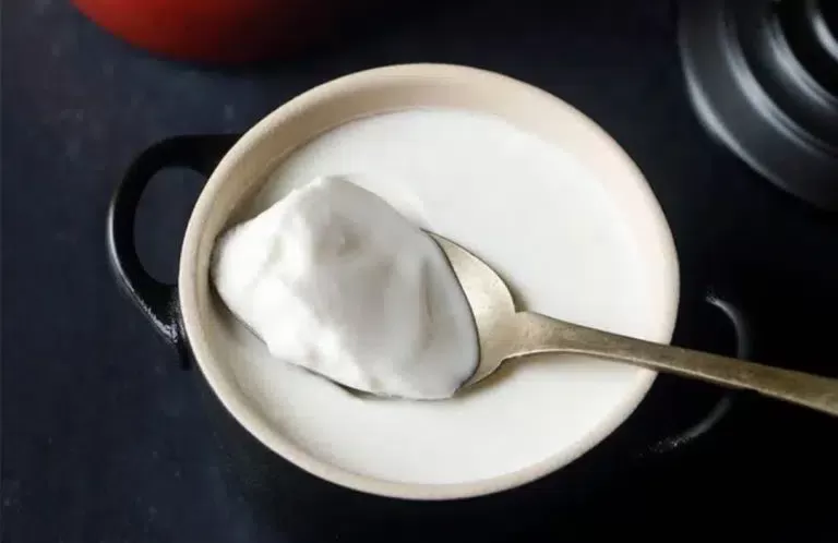 لن تتوقف عن تناول الزبادي على الريق بعد ان تعرف فوائده !