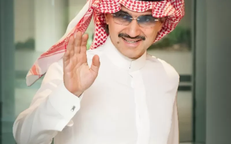 شاهد: أول ظهور لزوجة الوليد بن طلال اليمنية التي اشعلت السعودية