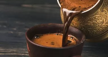 هذا ما يفعله تناول القهوة بمن يعانون من مشاكل الكبد
