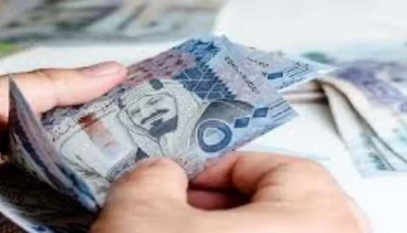 شرح تفاصيل زيادة المرتبات في السعودية لـموظفي القطاع العام والخاص
