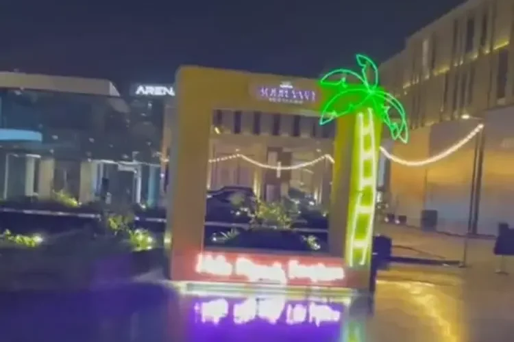 السبب الحقيقي لاغلاق مئات الكافيهات والمطاعم في السعودية .