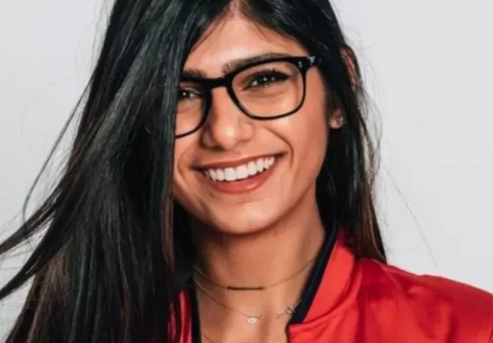 مايا خليفة ما زالت تمارس هوايتها في اشعال الغرائز وتنشر صور صادمة فتلقت قصف جبهة غير متوقع