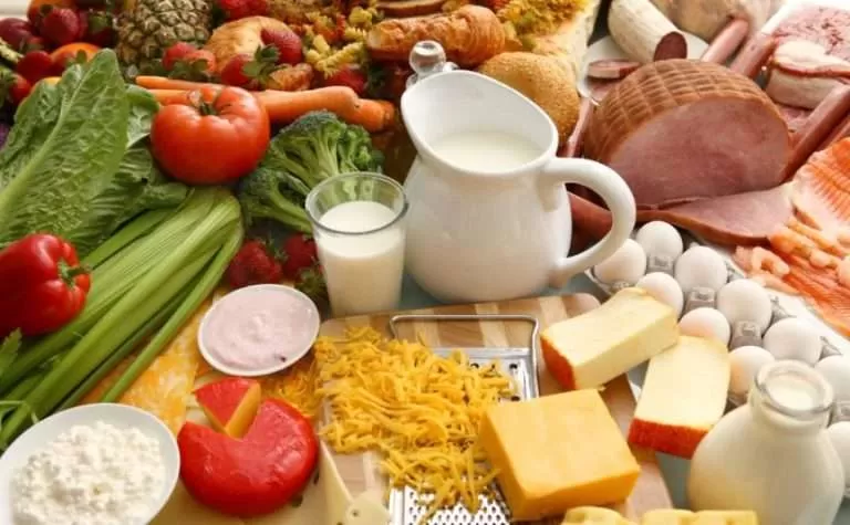 اطعمة تساعد على علاج الأطفال من نزلات البرد