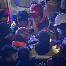 تحت أنقاض انطاكيا العثور على عائلة سعودية متوفية بالكامل في تركيا..صور