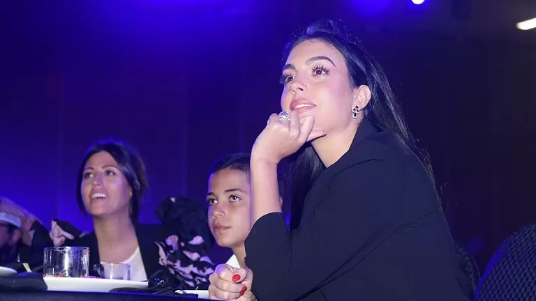تعرف على  السر الغريب الذي جمع الأميرة الحسناء “لؤلؤة آل سعود” مع جورجينا وأحدث ضجة واسعة؟