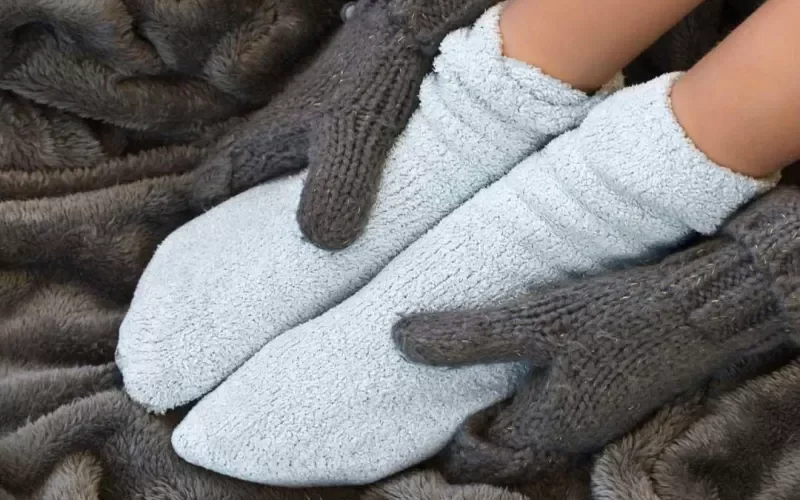 احذر من استمرار برودة قدميك فالنتائ} خطيرة