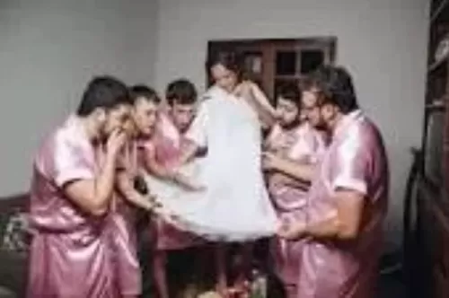 الزوج واخوته الستة تناوبو على العروسة في دخلتها والتفاصيل يشيب لها الرأس