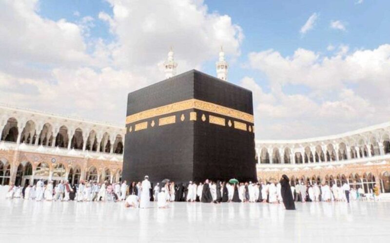 تصريح جديد بشأن العمرة بعد تخفيف القيود في السعودية