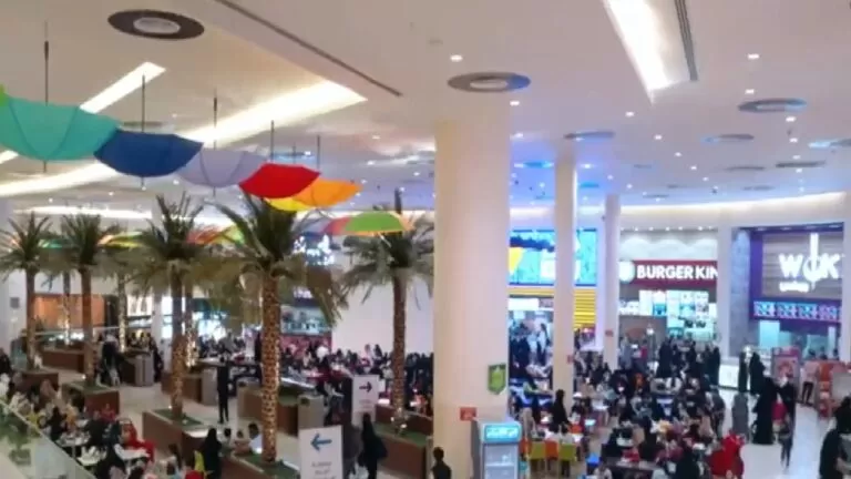 تحذيرات سعودية عاجلة من عمليات احتيال في هذه المتاجر في اليوم الوطني