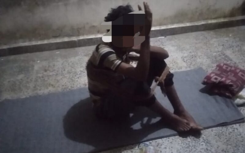 الحزام الأمني بزنجبار يضبط أحد أفراد عصابة سرقة أسلاك شبكة الاتصالات