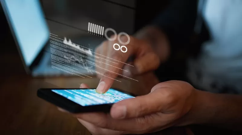 اوقفها فوراً .. الكشف عن الميزة المسؤولة عن استهلاك و نفاذ باقة الإنترنت في هاتفك سريعاً .. تعرف عليها وهذه طريقة إلغائها!!..