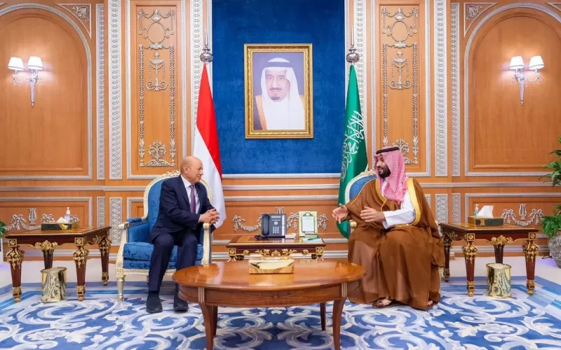 هذا ما دار في اجتماع بين ولي العهد الأمير محمد بن سلمان والمجلس الرئاسي الجديد (صور)
