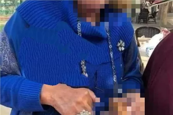 جليسة اطفال استغلت طفل جنسياً ليشبع رغباتها وعندما اكتشفت والدة الطفل ما يحدث كانت المفاجئة