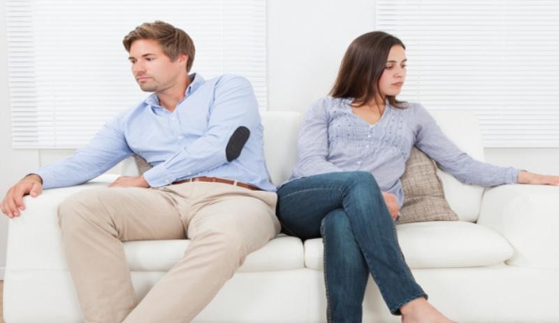 أسباب الخرس الزوجي.. وكيف نتغلب عليه؟