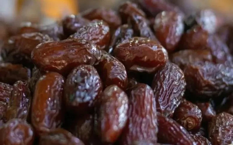 الكشف عن عدد حبات التمر الذي يجب على مريض السكـري تناوله على الفطور بدون زيادة