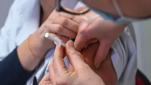 دولة عظمى تمنع ممارسة الجنس لغير المحصنين بكورونا وتصدمك طريقة الرقابة وعقوبات المخالفين