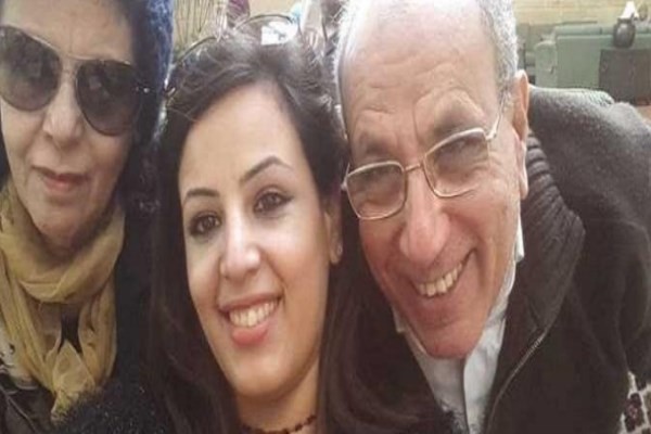 أول رد فعل لوالد ووالدة الفتاة المصرية التي عرضت نفسها للزواج على فيسبوك