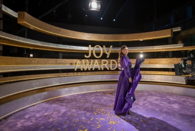 شاهد.. انطلاق حفل تكريم  نجوم الفن و صناع الترفيه الأضخم  من نوعه في الشرق الأوسط بالرياض