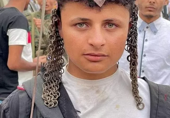 فتى يمني يشعل مواقع التواصل الاجتماعي عند ظهوره في احد المهرجانات