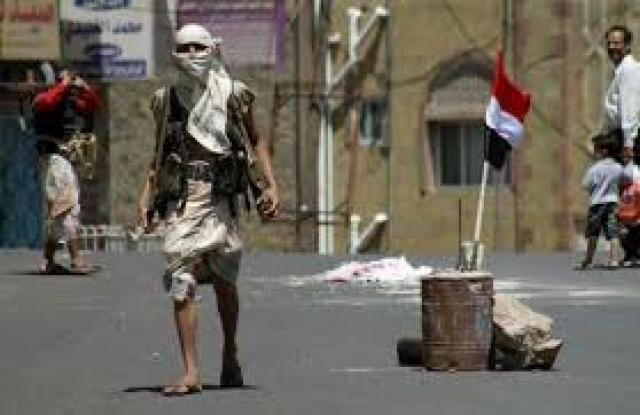 قتلى وجرحى في اشتباكات عنيفة بتعز