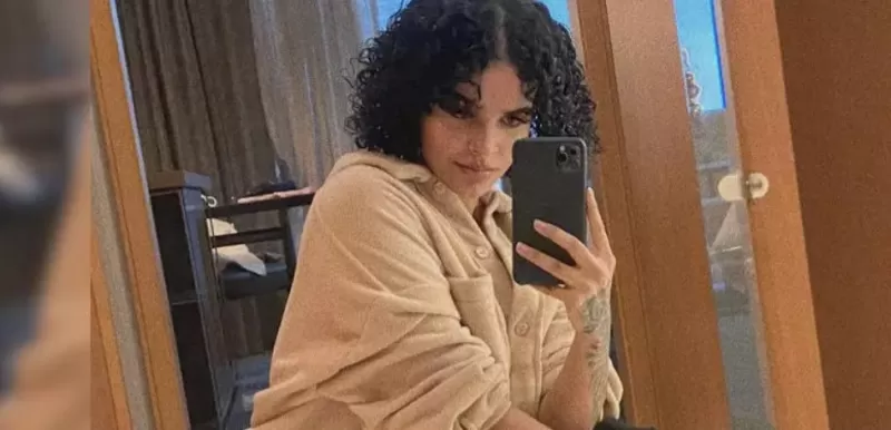 رهف القنون باعت كل شيء من اجل المتعة والمال وصورة لها تكشف الى اي مستوى من الانحطاط وصلت