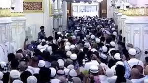 فيديو يصدم العالم الاسلامي لما يحدث في الروضة النبوية الشريفة والسلطات السعودية تتدخل