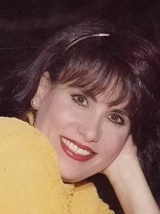 في تفاصيل مؤلمة.. فنانة شهيرة فاقت 5 دقائق فقط بعد عاًما من « الغيبوبة » لتطلب من زوجها هذا الفعل الصادم وتموت مباشرة ..لن تصدق ماهو ؟!