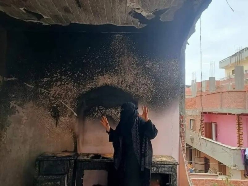 سيدة مصرية تسمم زوجها ثم تسكب البنزين عليه وتشعل النار داخل غرفة نومه.. والكشف عن السبب! - صور