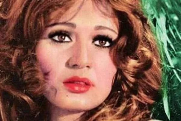 فنانة شهيرة اكتشفها سمير غانم وتوفيت في رمضان وهي تقوم بهذا العمل وعندما فتحو دولاب غرفة نومها كانت الصدمة