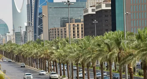 ثلاثة قرارات صادمة للمقيمين في السعودية .. تفاصيل