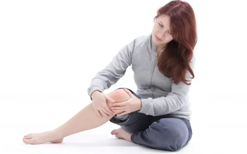 علامات واضحة في الجزء السفلي من جسمك سببها ارتفاع خطير في الكوليسترول الضار