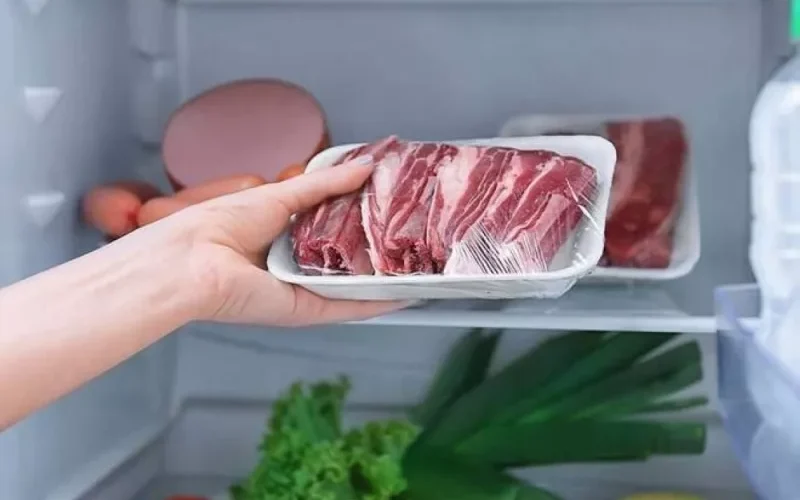 تنبيه عاجل من الغذاء والدواء في السعودية حول حفظ لحوم الاضاحي في الثلاجات وتحولها الى سموم قاتله